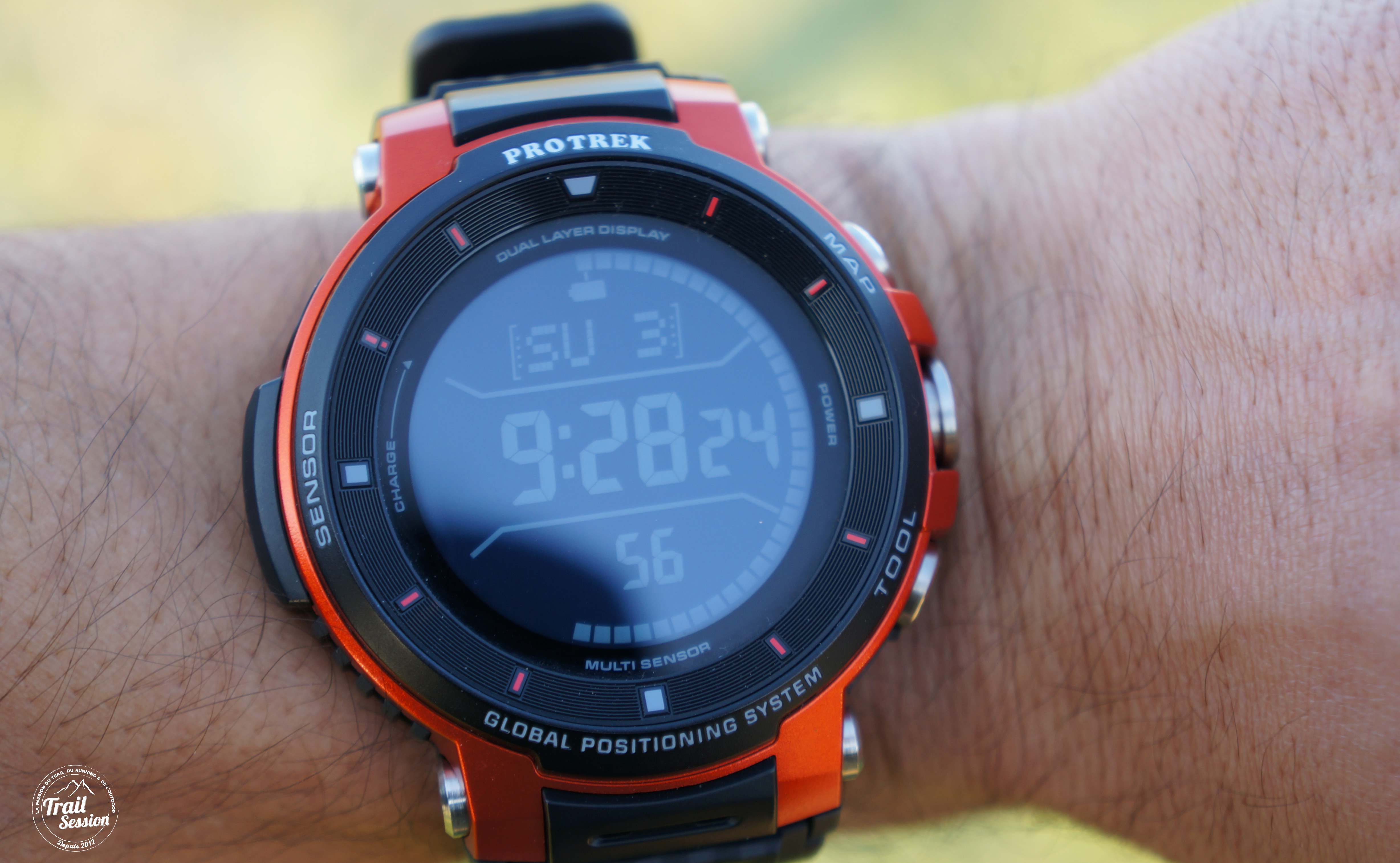 La Casio Pro Trek WSD-F30 : une montre connectée pour la rando ?