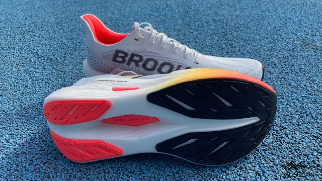 Brooks Hyperion Max 2