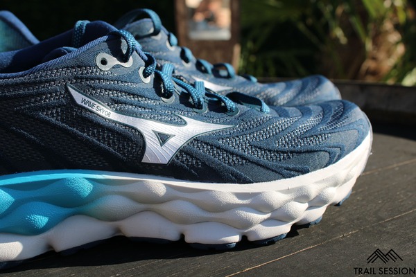 Mizuno Wave Sky 8 